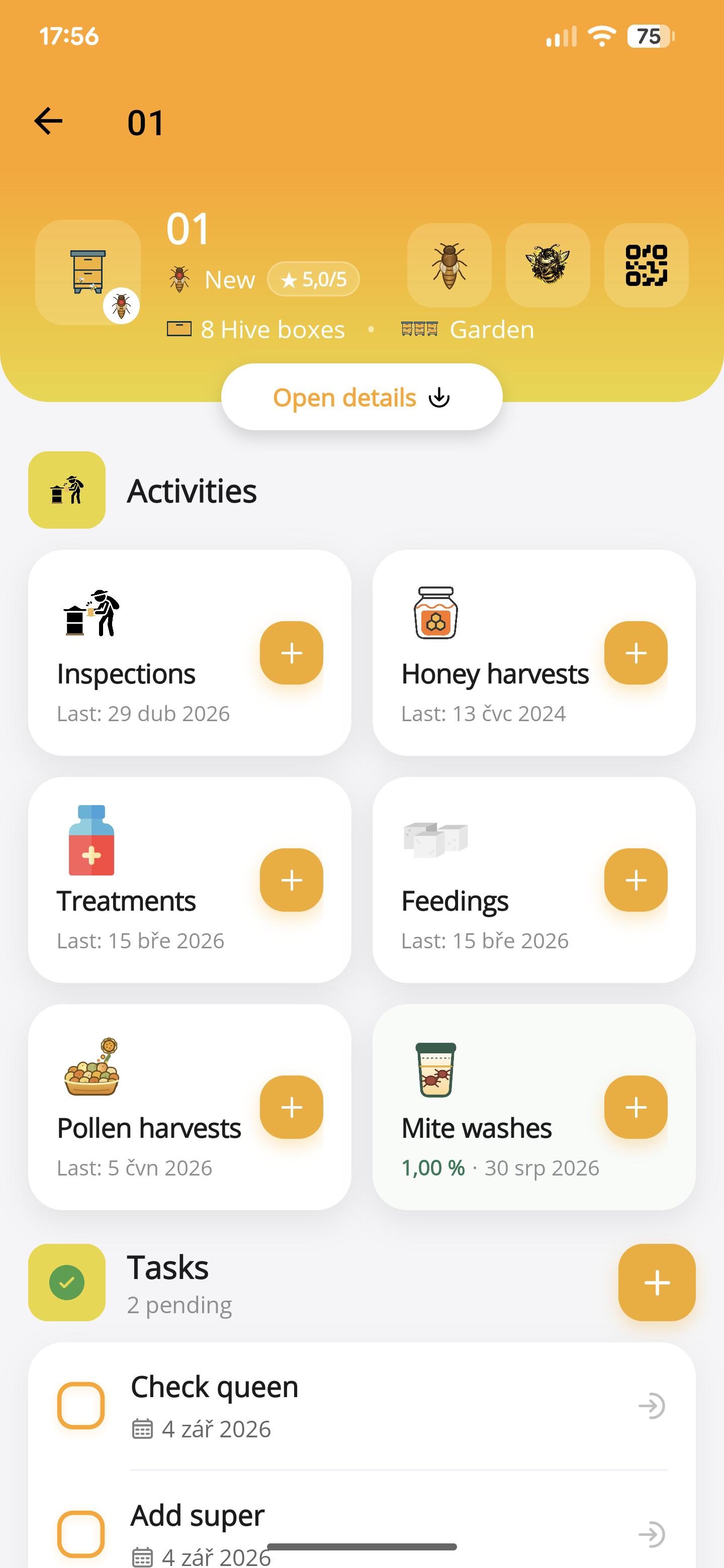 ApiNote hive screen with inspection, harvest, treatment and queen records